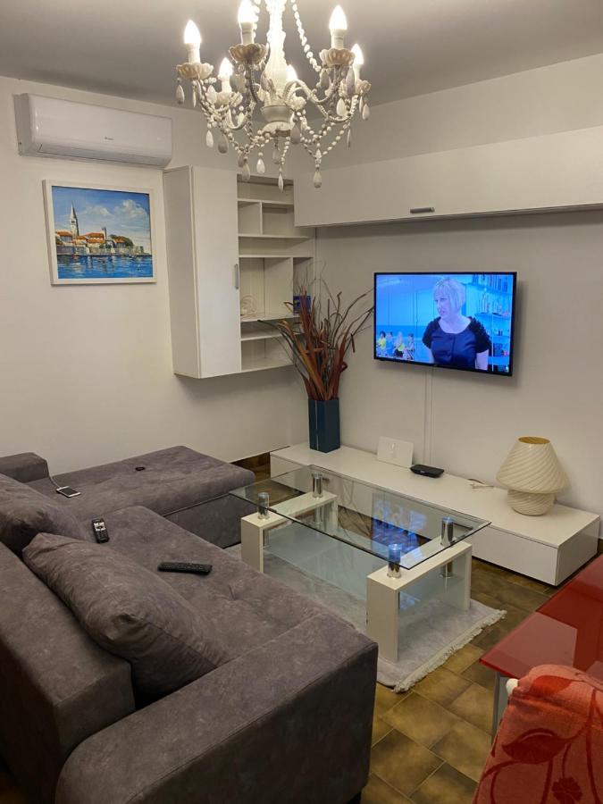 Apartman Nela Apartamento Poreč Exterior foto